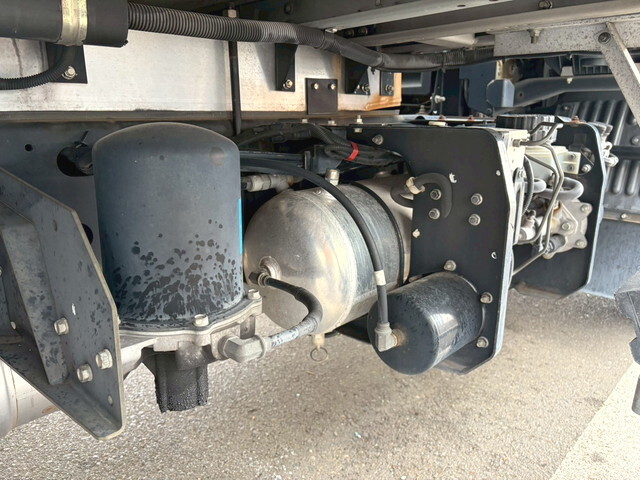 日野レンジャーアルミウイング中型（4t）[写真21]