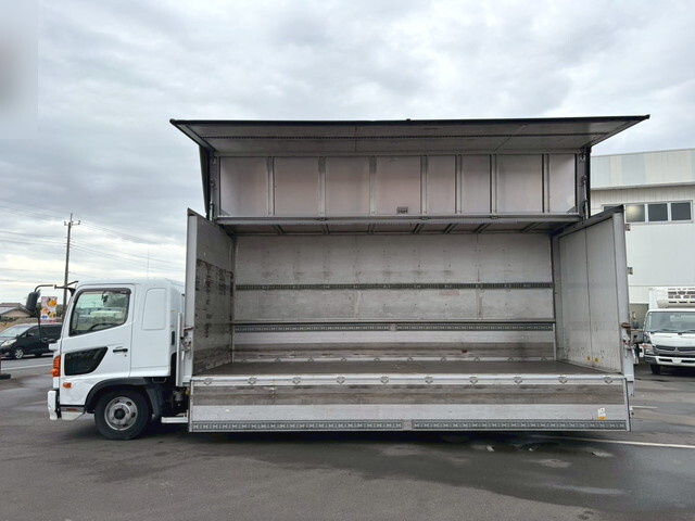 日野レンジャーアルミウイング中型（4t）[写真06]