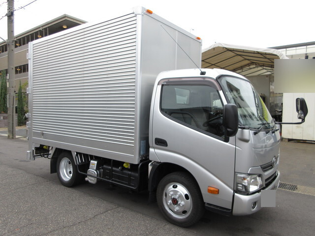 トヨタトヨエースアルミバン2018年(平成30年)TKG-XZC675