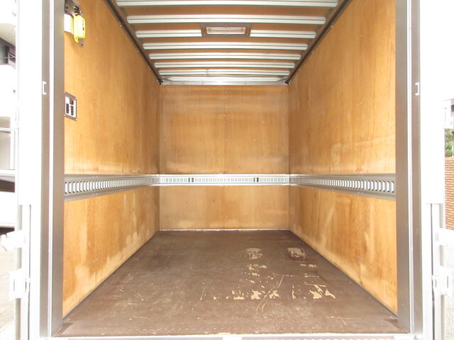 トヨタトヨエースアルミバン小型（2t・3t）[写真10]