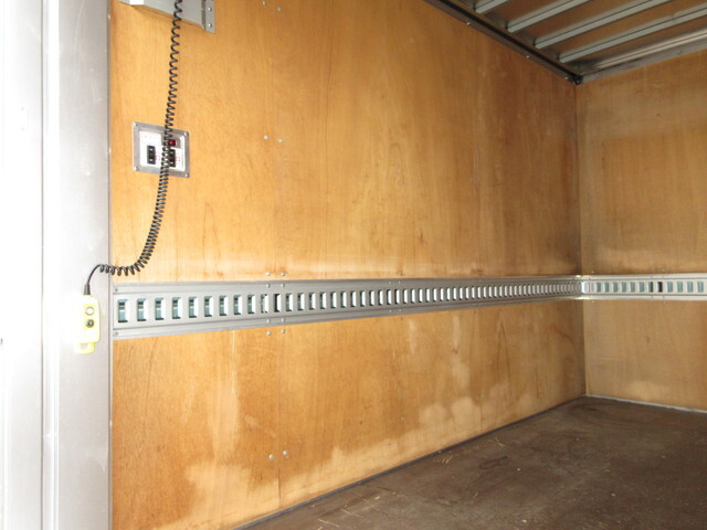 トヨタトヨエースアルミバン小型（2t・3t）[写真11]