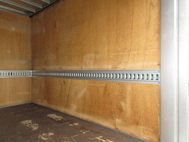 トヨタトヨエースアルミバン小型（2t・3t）[写真12]