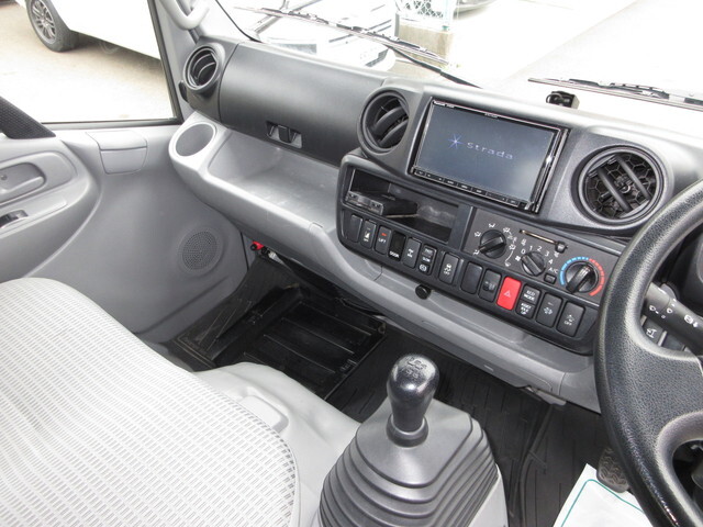 トヨタトヨエースアルミバン小型（2t・3t）[写真22]