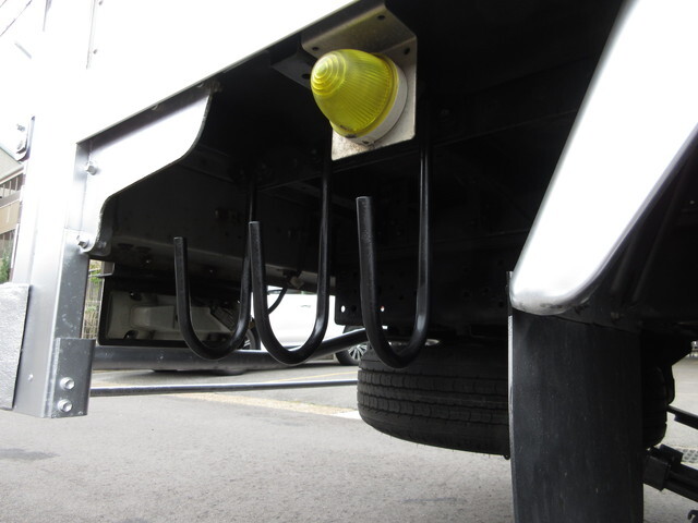 トヨタトヨエースアルミバン小型（2t・3t）[写真36]