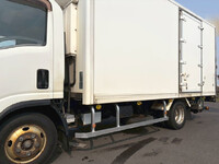 いすゞエルフ冷凍車（冷蔵車）小型（2t・3t）[写真13]
