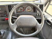 いすゞエルフ冷凍車（冷蔵車）小型（2t・3t）[写真29]