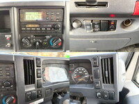 いすゞエルフ冷凍車（冷蔵車）小型（2t・3t）[写真41]