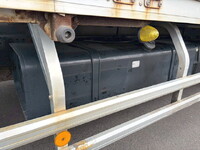 いすゞフォワードアルミウイング中型（4t）[写真24]