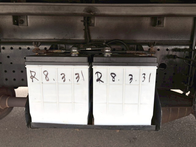 いすゞフォワードアルミウイング中型（4t）[写真33]