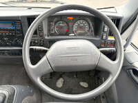 いすゞフォワードアルミウイング中型（4t）[写真40]