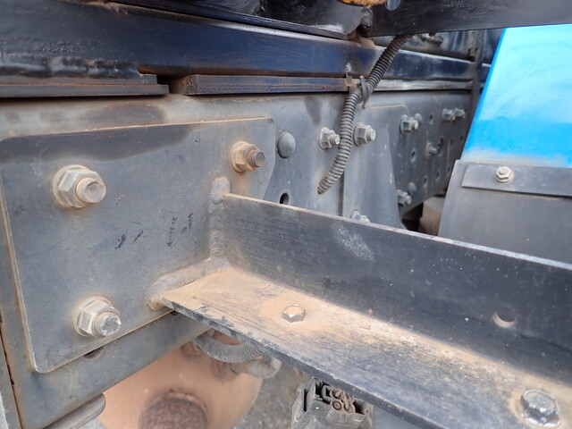 三菱ふそうキャンターコンテナ専用車小型（2t・3t）[写真10]