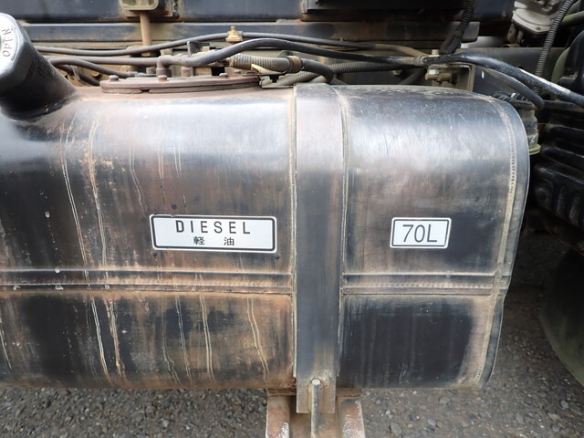 三菱ふそうキャンターコンテナ専用車小型（2t・3t）[写真12]