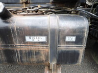 三菱ふそうキャンターコンテナ専用車小型（2t・3t）[写真13]