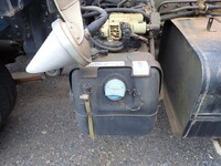 三菱ふそうキャンターコンテナ専用車小型（2t・3t）[写真14]