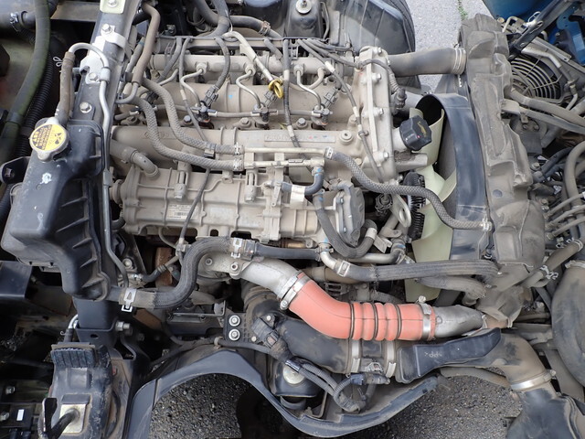 三菱ふそうキャンターコンテナ専用車小型（2t・3t）[写真28]