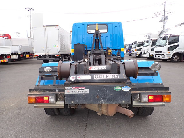 三菱ふそうキャンターコンテナ専用車小型（2t・3t）[写真06]