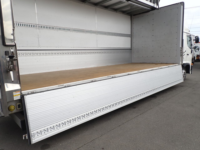 日野レンジャーアルミウイング中型（4t）[写真12]