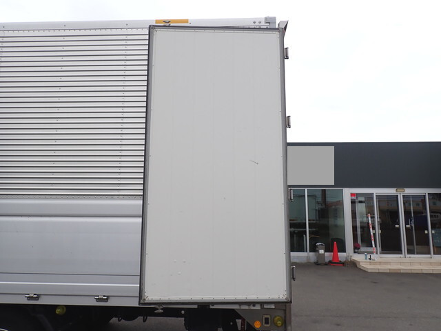 日野レンジャーアルミウイング中型（4t）[写真13]