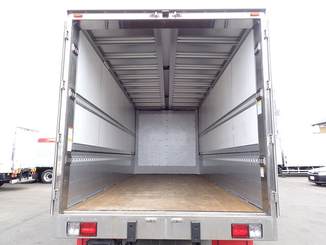 日野レンジャーアルミウイング中型（4t）[写真14]