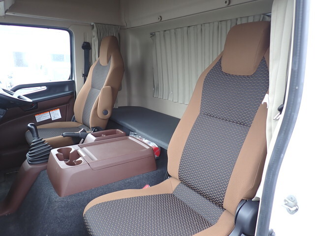 日野レンジャーアルミウイング中型（4t）[写真33]