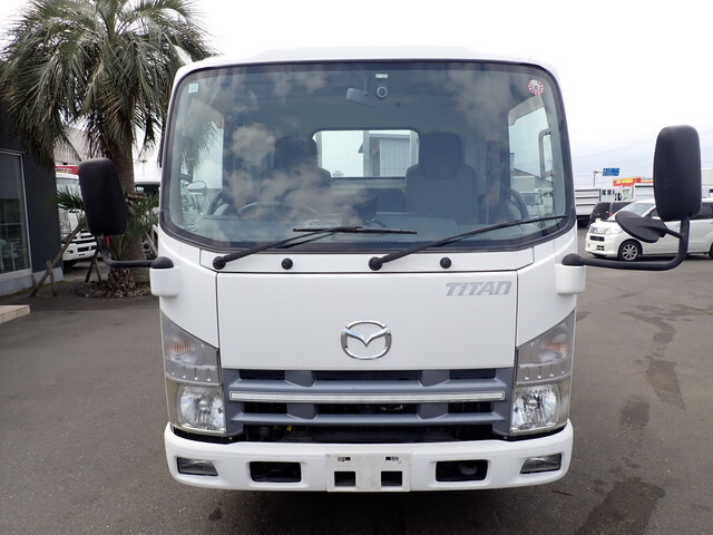 マツダタイタン平ボディ小型（2t・3t）[写真03]