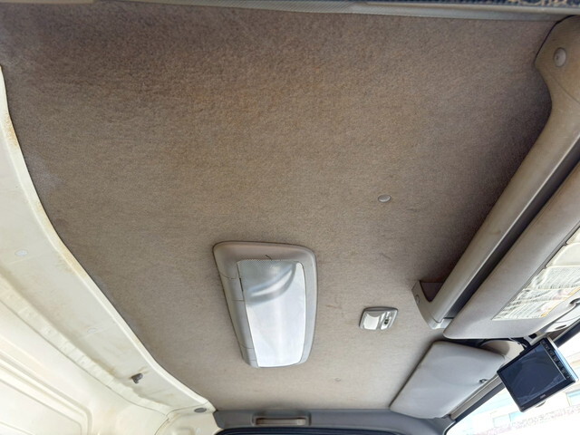 いすゞエルフ冷凍車（冷蔵車）小型（2t・3t）[写真35]