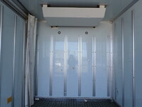 いすゞエルフ冷凍車（冷蔵車）小型（2t・3t）[写真15]