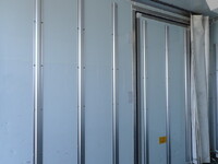 いすゞエルフ冷凍車（冷蔵車）小型（2t・3t）[写真16]