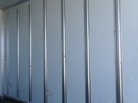 いすゞエルフ冷凍車（冷蔵車）小型（2t・3t）[写真17]