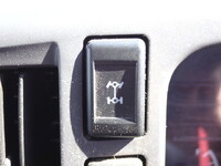 いすゞエルフ冷凍車（冷蔵車）小型（2t・3t）[写真22]