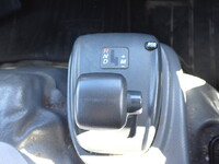 いすゞエルフ冷凍車（冷蔵車）小型（2t・3t）[写真25]