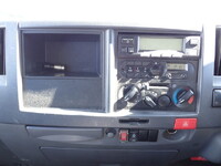 いすゞエルフ冷凍車（冷蔵車）小型（2t・3t）[写真27]