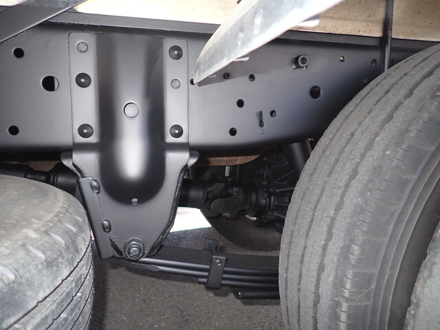 いすゞエルフ冷凍車（冷蔵車）小型（2t・3t）[写真36]