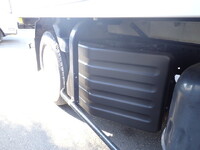 いすゞエルフ冷凍車（冷蔵車）小型（2t・3t）[写真40]