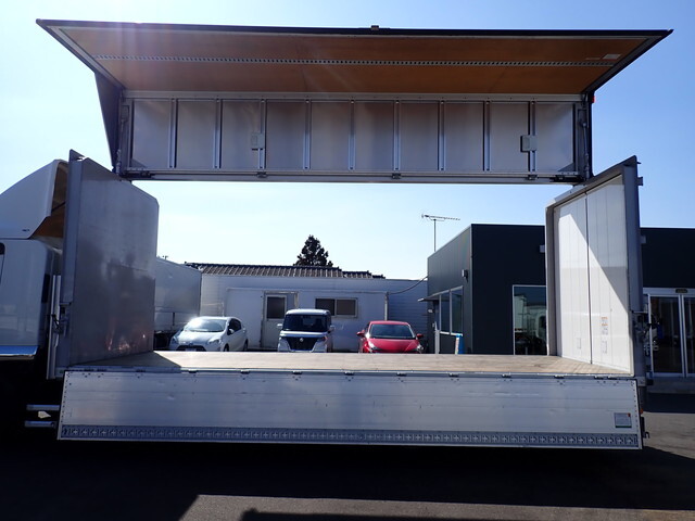 いすゞフォワードアルミウイング中型（4t）[写真14]