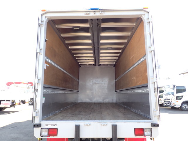 いすゞフォワードアルミウイング中型（4t）[写真16]