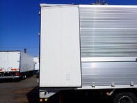 いすゞフォワードアルミウイング中型（4t）[写真18]