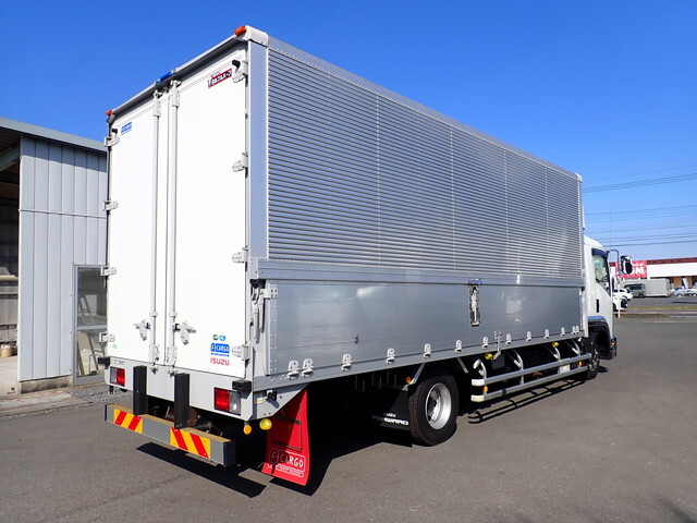 いすゞフォワードアルミウイング中型（4t）[写真03]