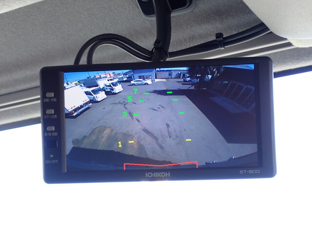 いすゞフォワードアルミウイング中型（4t）[写真31]