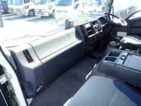 いすゞフォワードアルミウイング中型（4t）[写真34]