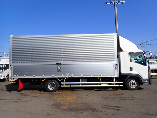 いすゞフォワードアルミウイング中型（4t）[写真05]