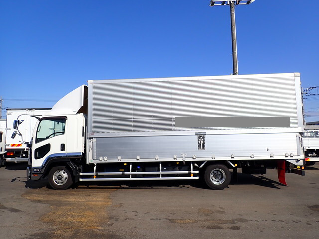 いすゞフォワードアルミウイング中型（4t）[写真07]