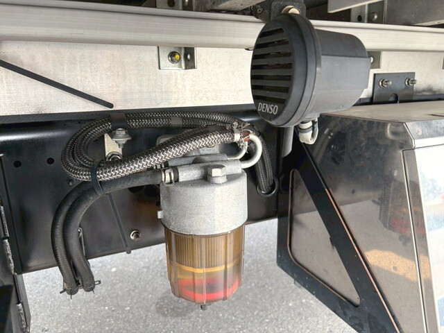 UDトラックスコンドルアルミウイング中型（4t）[写真13]