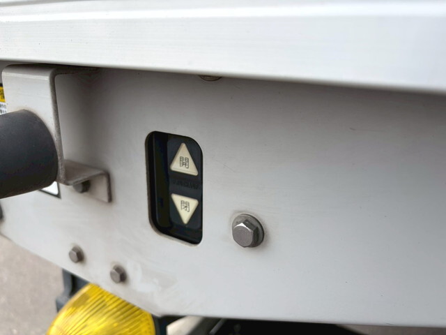 UDトラックスコンドルアルミウイング中型（4t）[写真26]