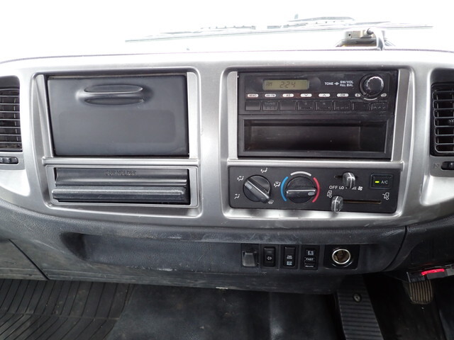 日野レンジャーコンテナ専用車中型（4t）[写真35]