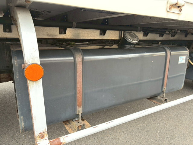 三菱ふそうファイターアルミウイング中型（4t）[写真14]