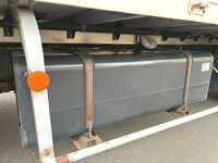 三菱ふそうファイターアルミウイング中型（4t）[写真15]