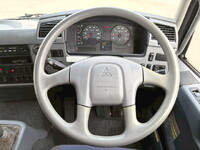 三菱ふそうファイターアルミウイング中型（4t）[写真40]