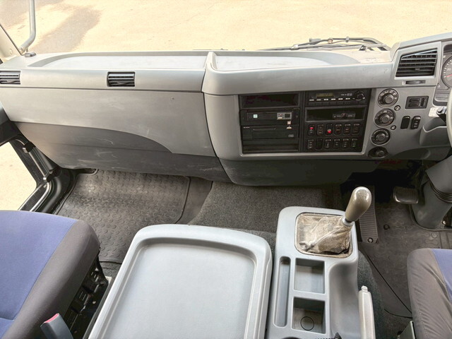 三菱ふそうファイターアルミウイング中型（4t）[写真40]