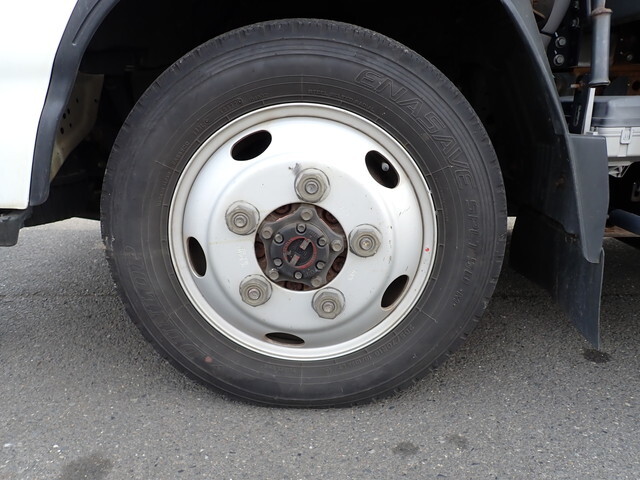 いすゞエルフ冷凍車（冷蔵車）小型（2t・3t）[写真12]